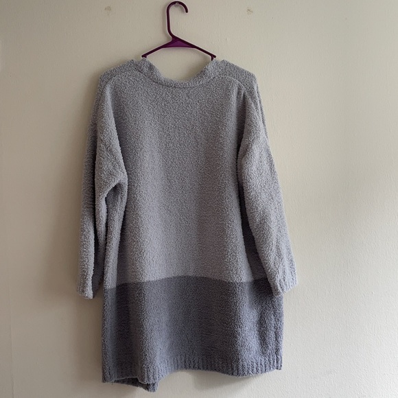 Ultra cozy color block cardigan - Picture 3 of 3